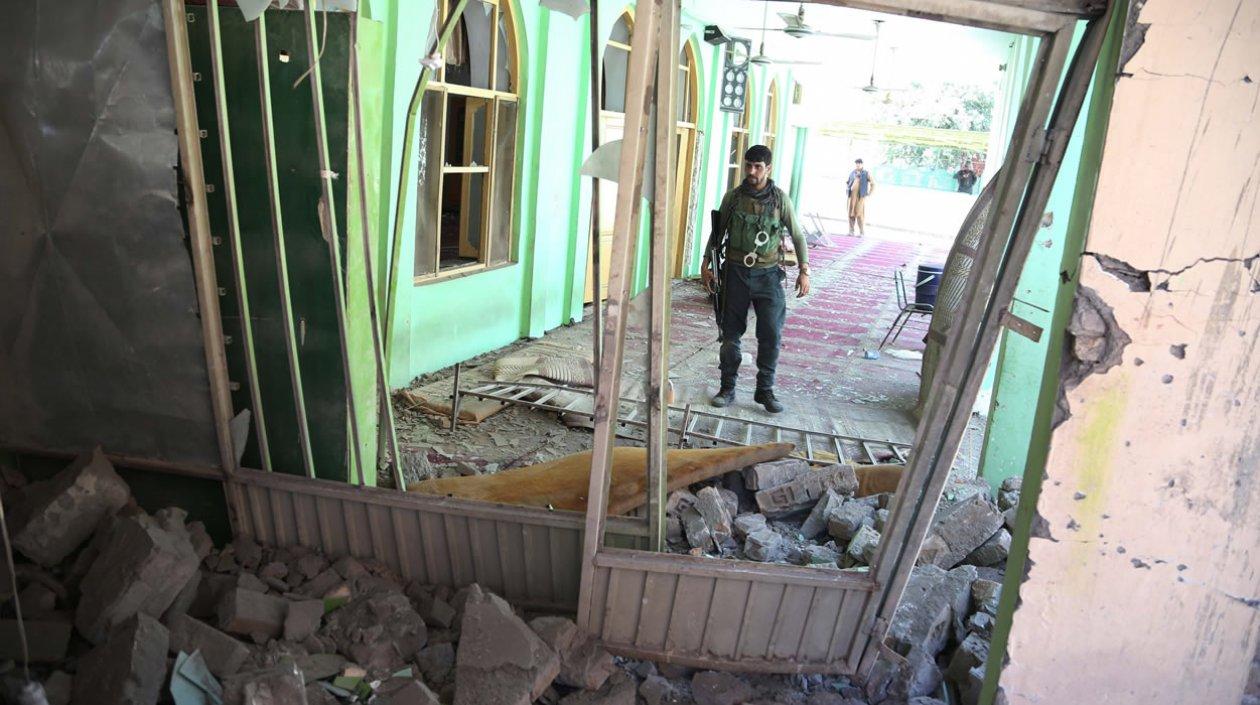 Al menos 14 personas murieron y otras 33 resultaron heridas hoy en un ataque contra una mezquita