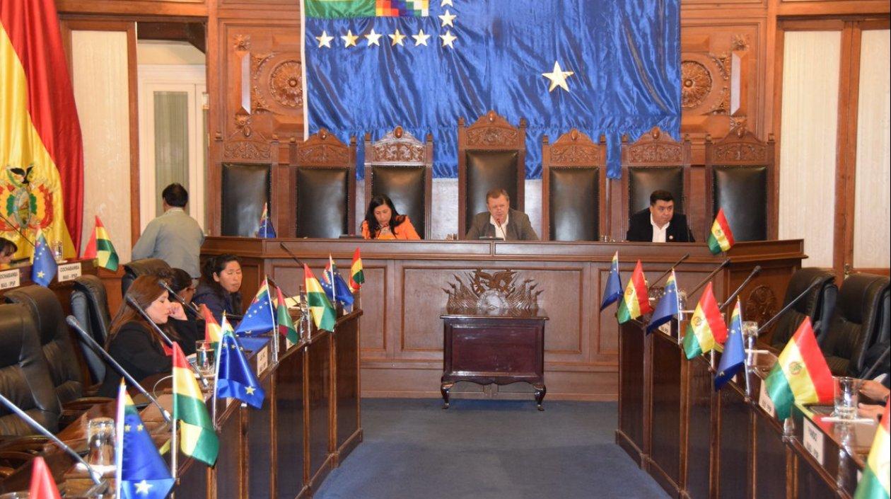 Senado de Bolivia expidió comunicado frente al hecho.