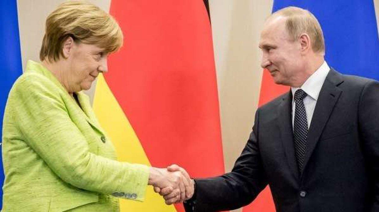Angela Merkel y Vladimir Putin.