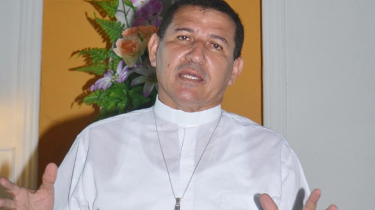 Padre Fajid Álvarez Yacub.
