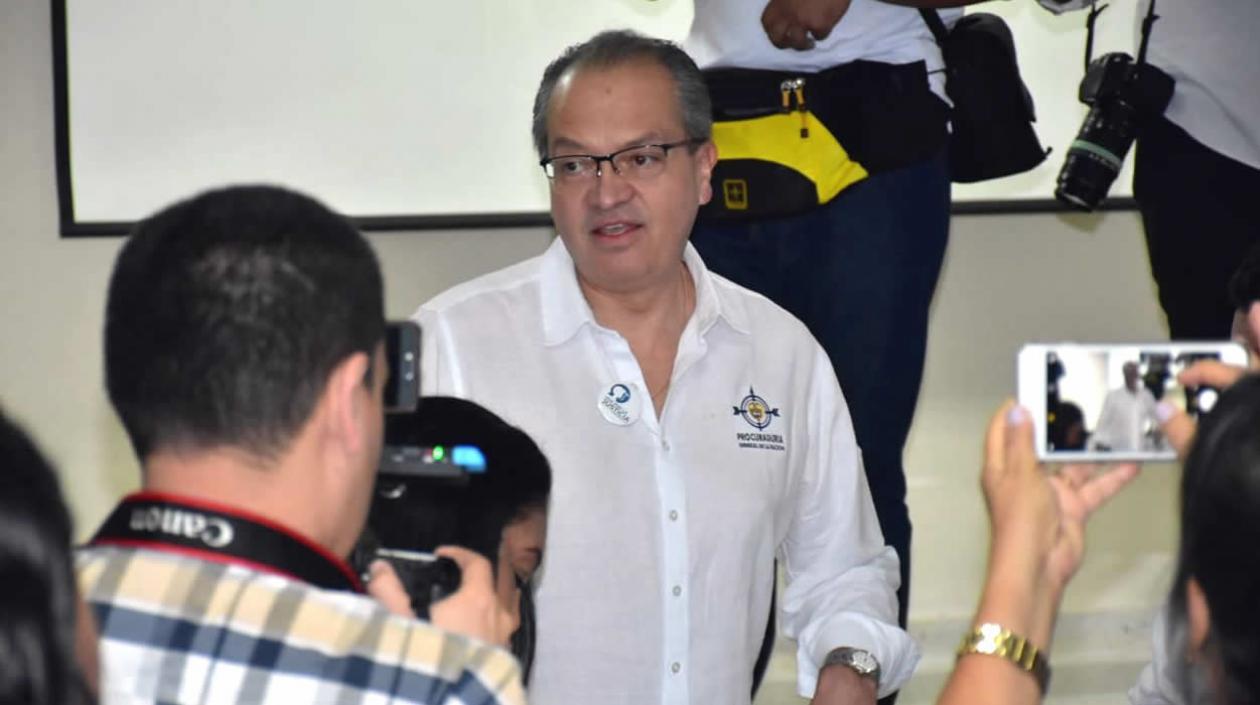  El Procurador General de la Nación, Fernando Carrillo Flórez