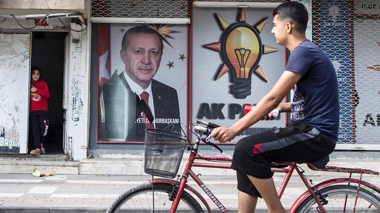 Mural con la imagen de Recep Tayyip Erdogan, presidente de Turquía.