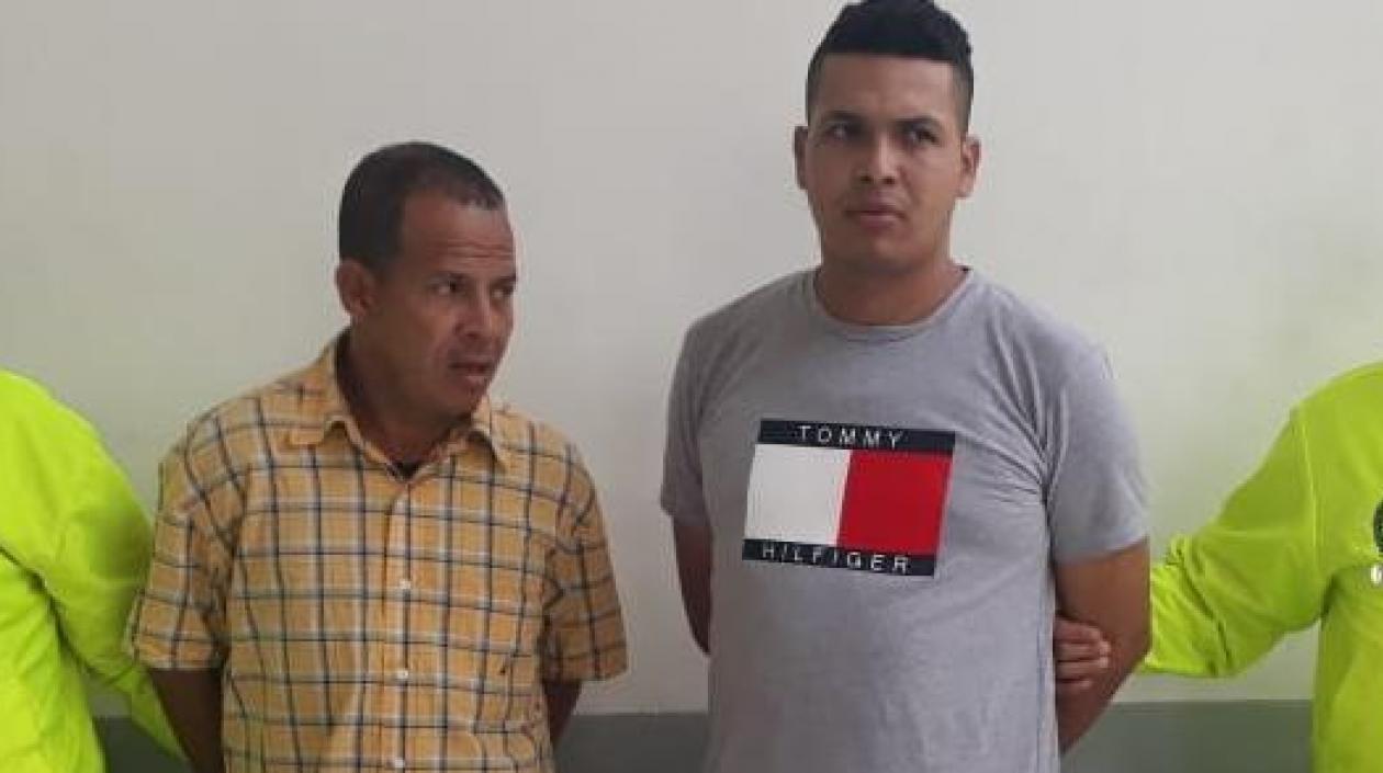 Luis Francisco Torres Nieto, de 45 años, y José Antonio Basa Jiménez, de 32 años, capturados por la Policía, con orden judicial.