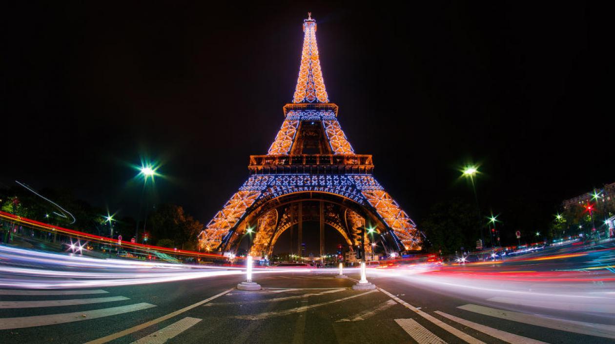 Panorámica de la Torre Eiffel.