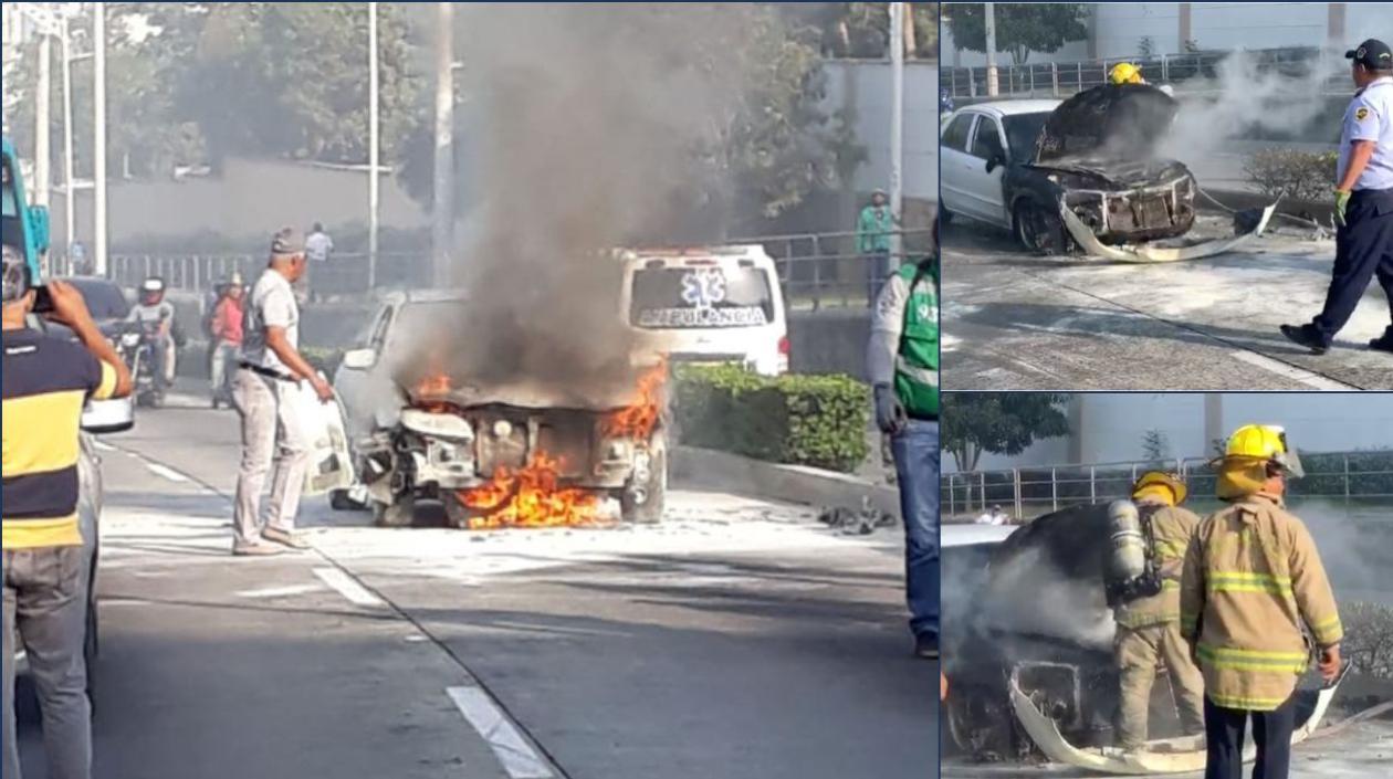  Momento del incendio del carro en el norte de Barranquilla.