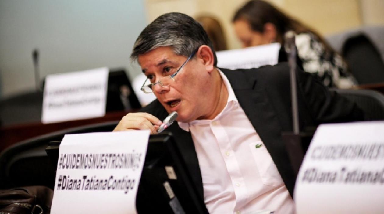 Senador Antonio Zabaraín, ponente del proyecto.