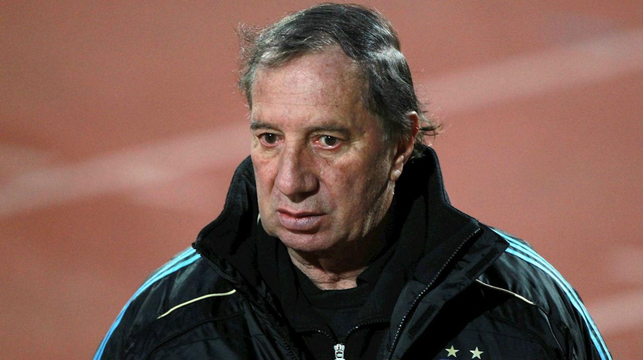 Carlos Salvador Bilardo, entrenador argentino. 