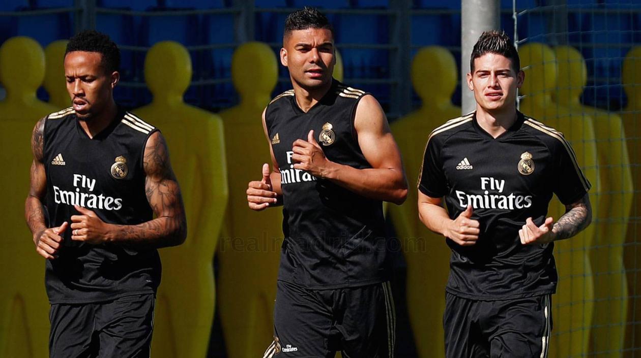 "Casemiro, James y Militão iniciaron la pretemporada", informó el Real Madrid.