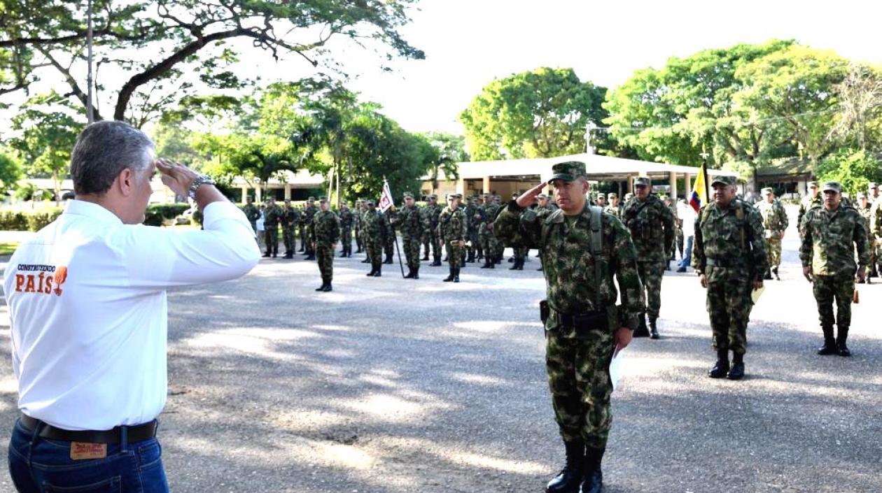 El Presidente Iván Duque, a su llegada a la XI Brigada del Ejército Nacional.