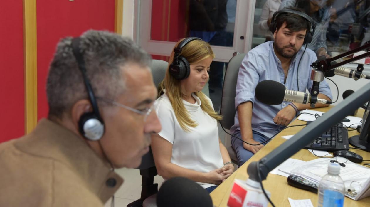 Jorge Cura, Elsa Noguera y Jaime Pumarejo.