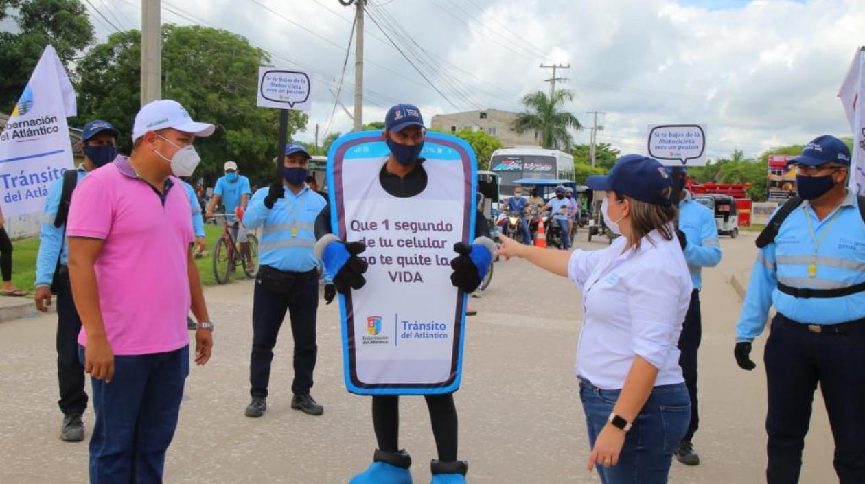 La campaña de prevención vial inició en el municipio de Santo Tomás.