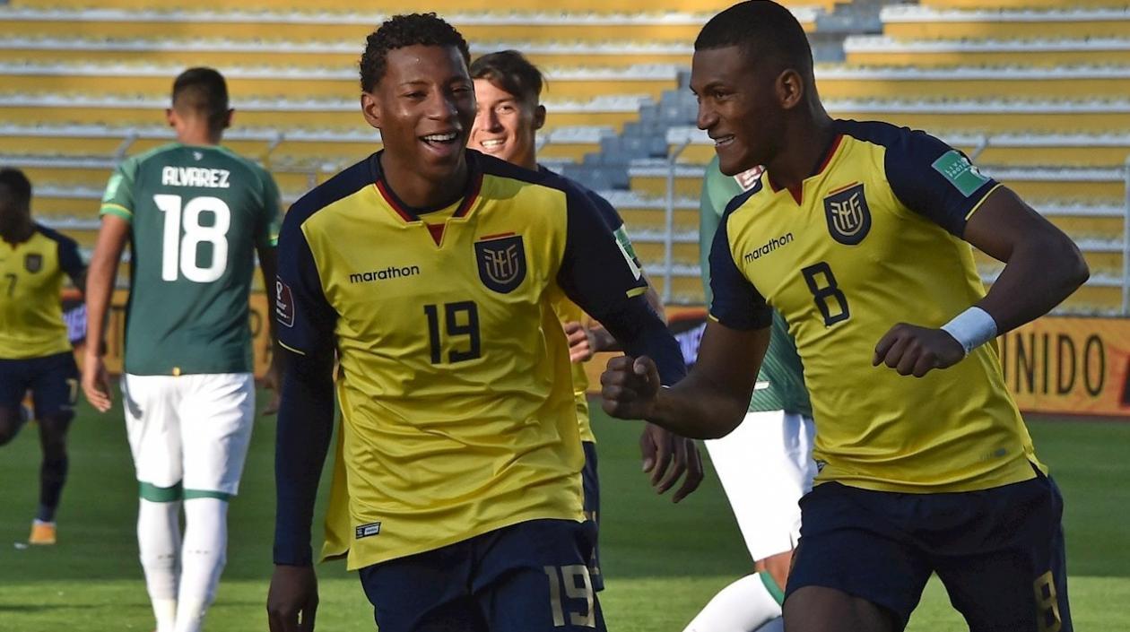Carlos Gruezo celebra el gol del triunfo de Ecuador. 