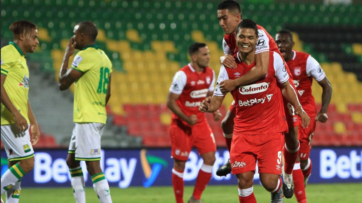 Jorge Ramos celebra su gol ante Bucaramanga.