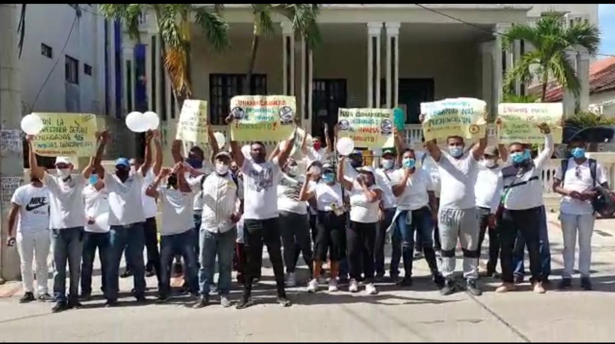 Protesta de los trabajadores del matadero de Suan. 