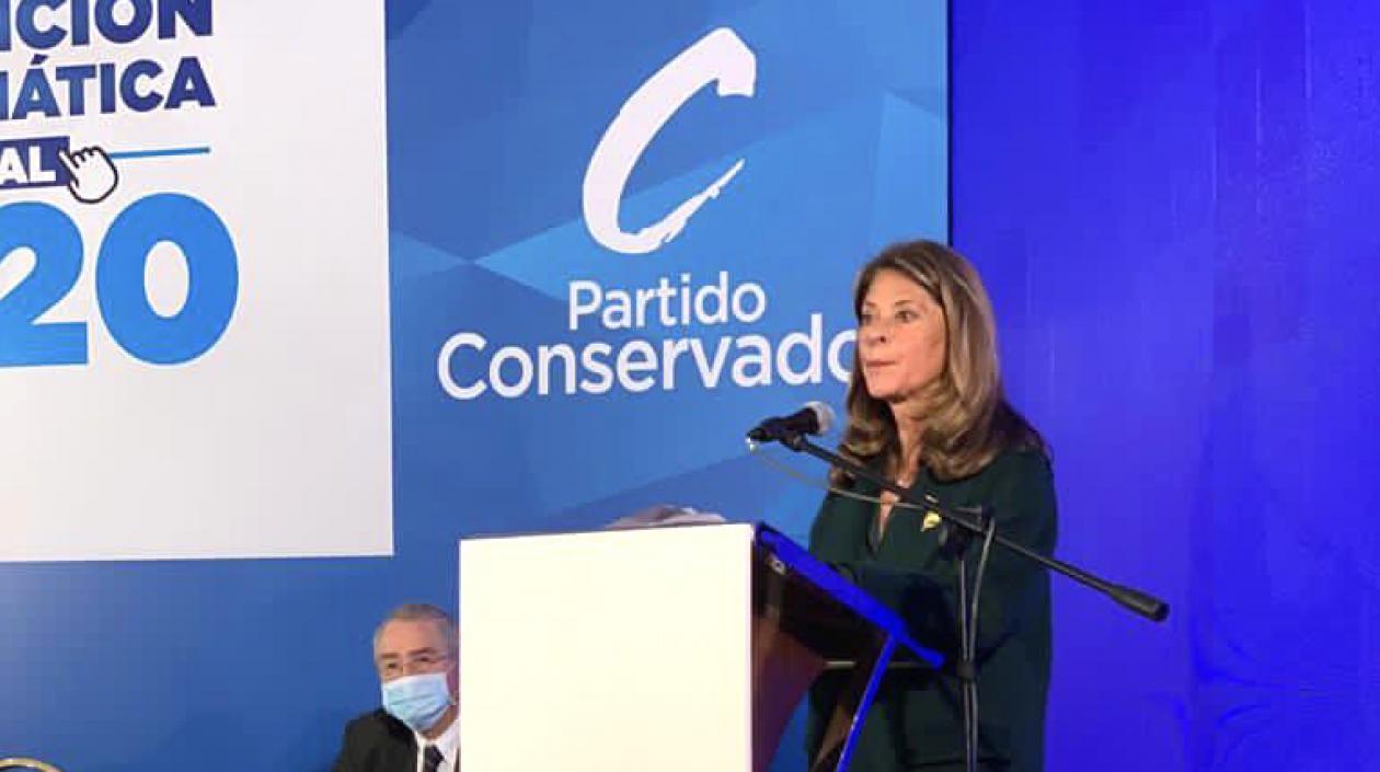 La Vicepresidenta Marta Lucía Ramírez ante la convención conservadora.
