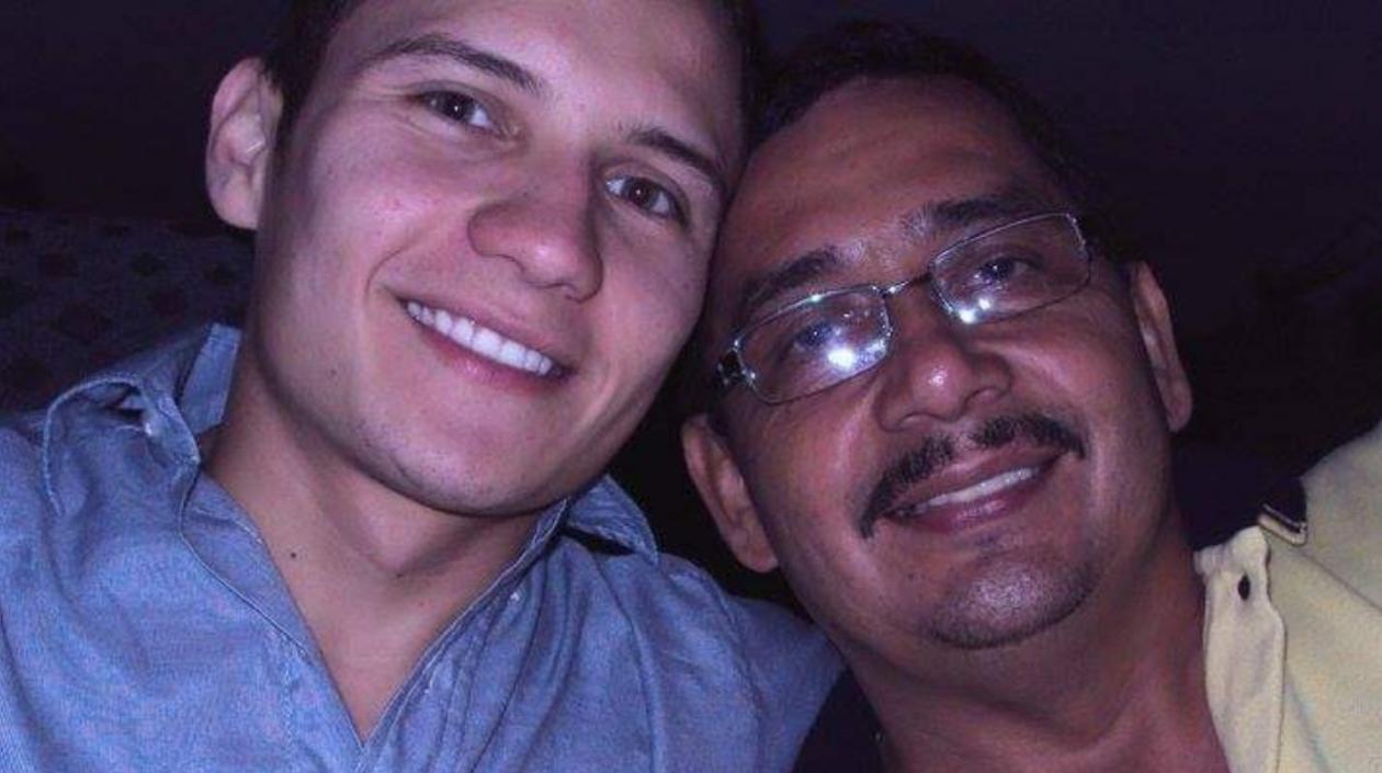 Gerardo Reyes con su hijo quien lleva su mismo nombre. 