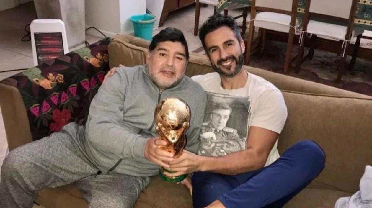 Diego Maradona y Leopoldo Luque. 