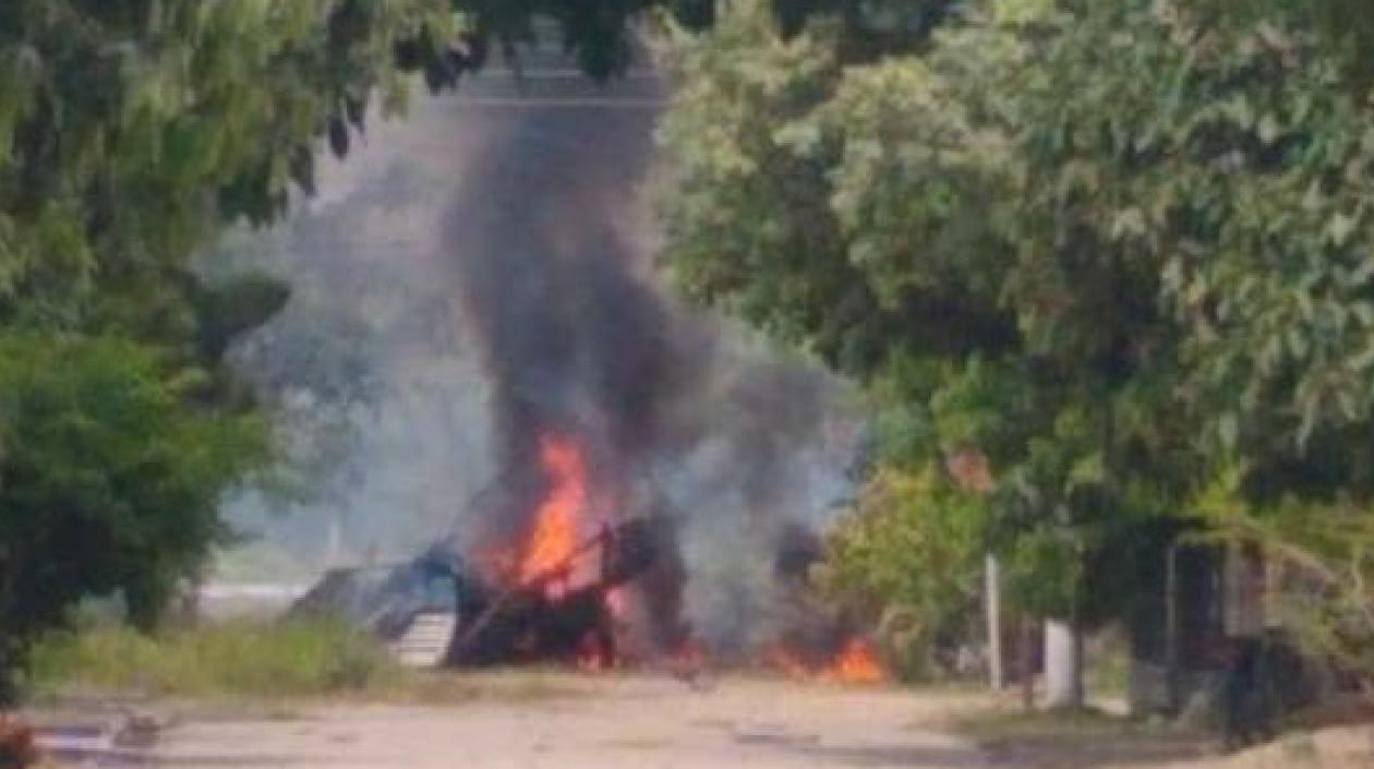El carro bomba iba dirigido contra la estación de Policía de Puerto Rondón.