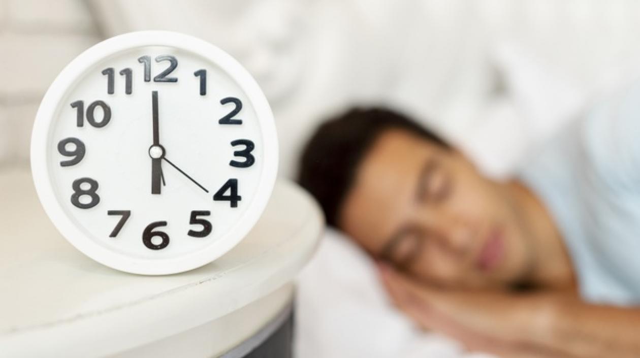 Una duración ‘normal’ del sueño oscilaría, para la mayoría de las personas jóvenes, entre 7 y 8 horas.