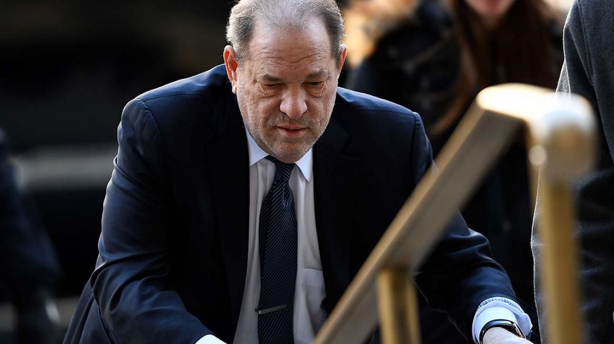 El productor de cine Harvey Weinstein a su arribo a la corte.