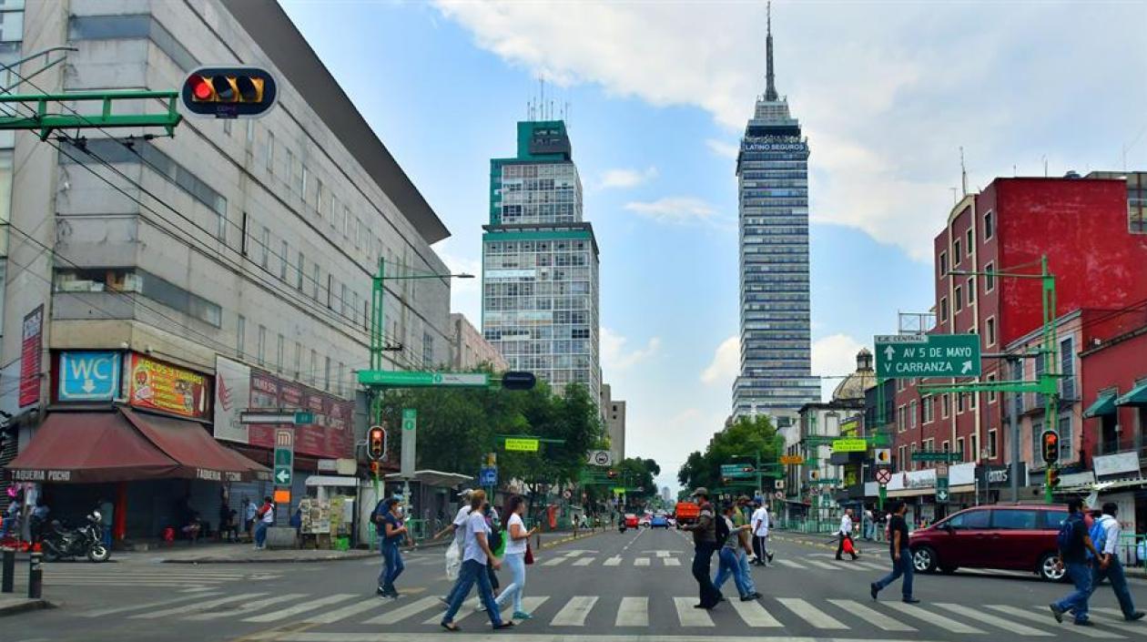 Panorámica de una calle en Ciudad de México en tiempo de pandemia.