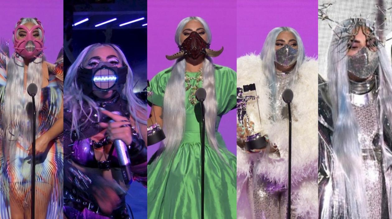Lady Gaga y sus cinco mascarillas.