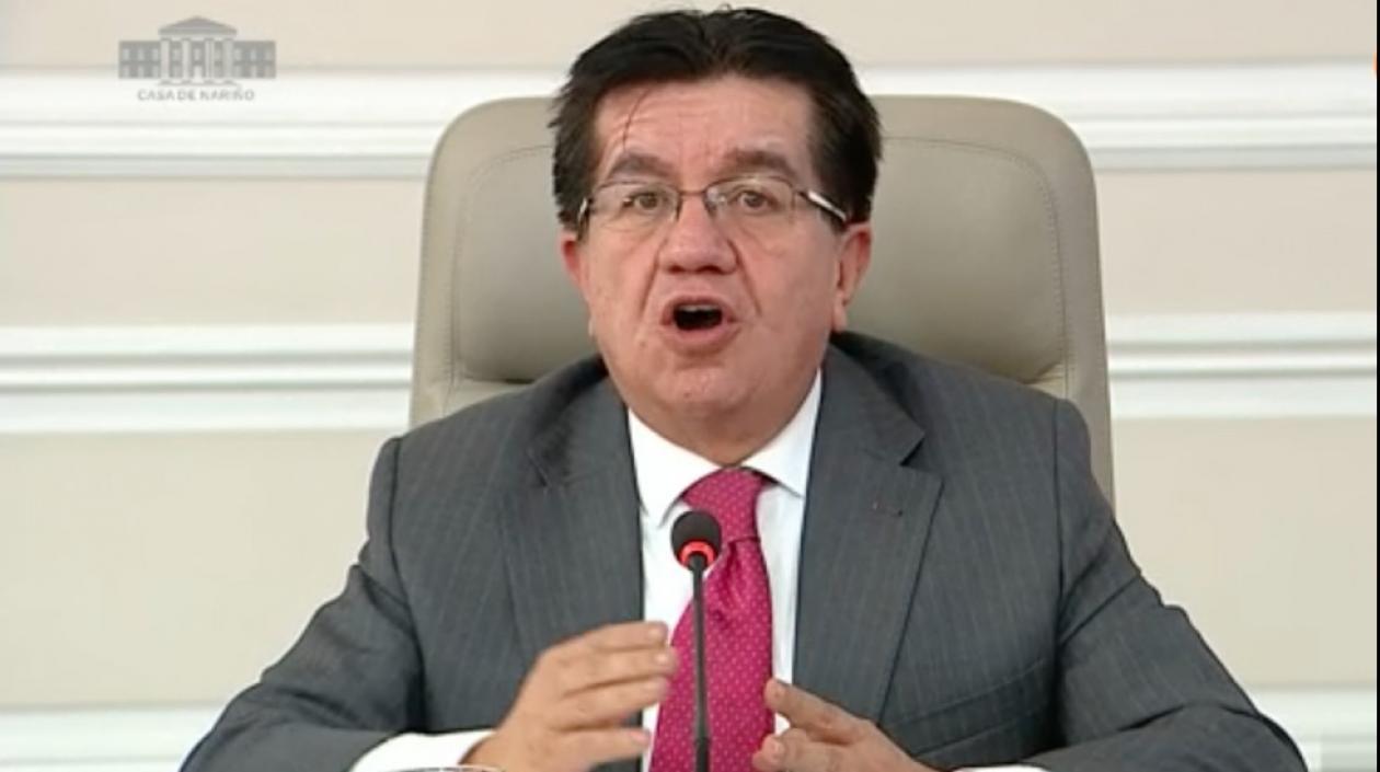Fernando Ruiz, Ministro de Salud.