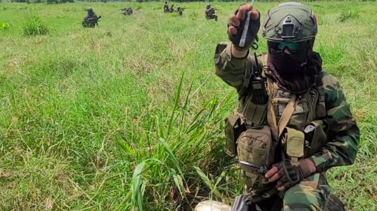  La Fuerza Armada Nacional Bolivariana mostró fotos de militares desactivando explosivos.