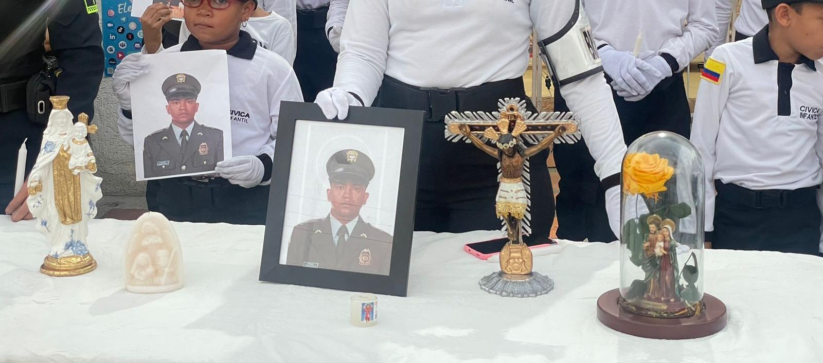 Homenaje póstumo al patrullero de la Policía, Fredy Joaquín Cantillo Sánchez.