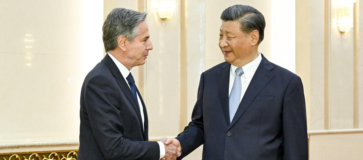 El secretario de Estado de EE.UU., Antony Blinken y el presidente chino, Xi Jinping.