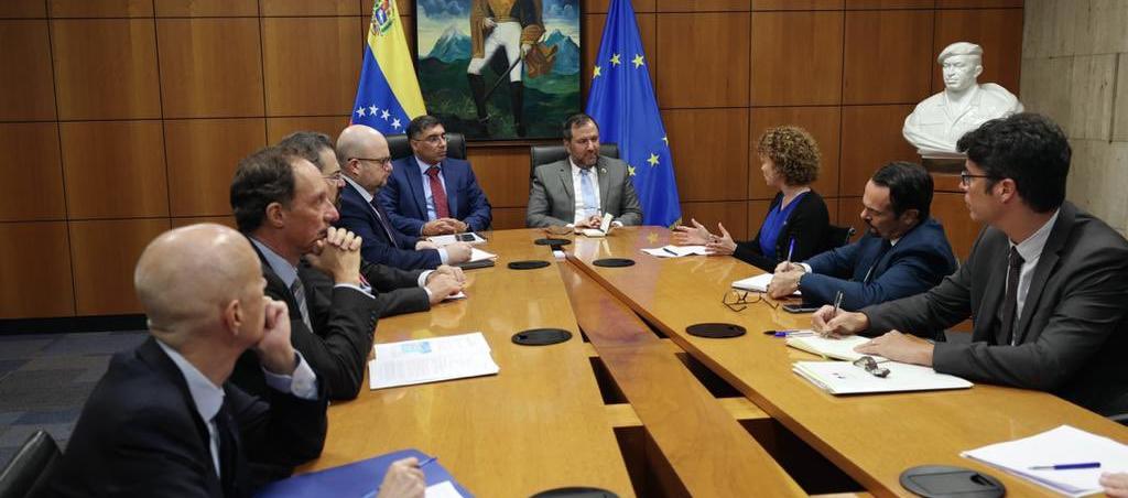 Comisionados de Venezuela y la Unión Europea.