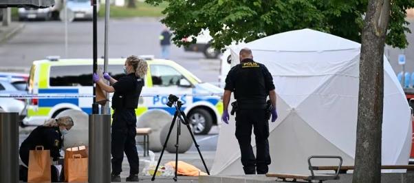 Policía de Estocolmo en el epicentro del tiroteo.
