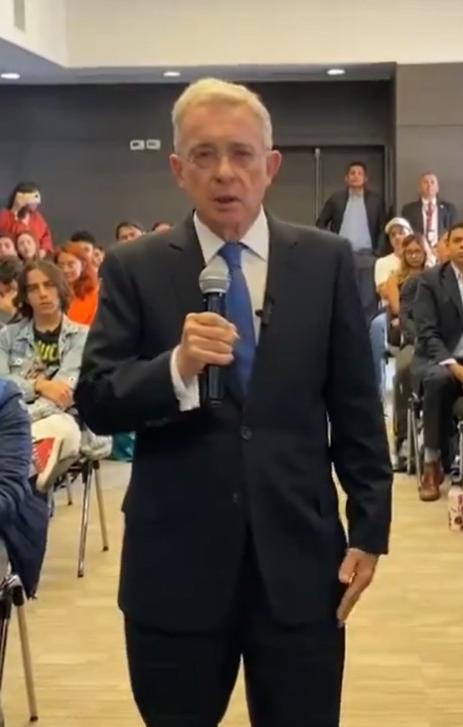 El expresidente Álvaro Uribe Vélez.