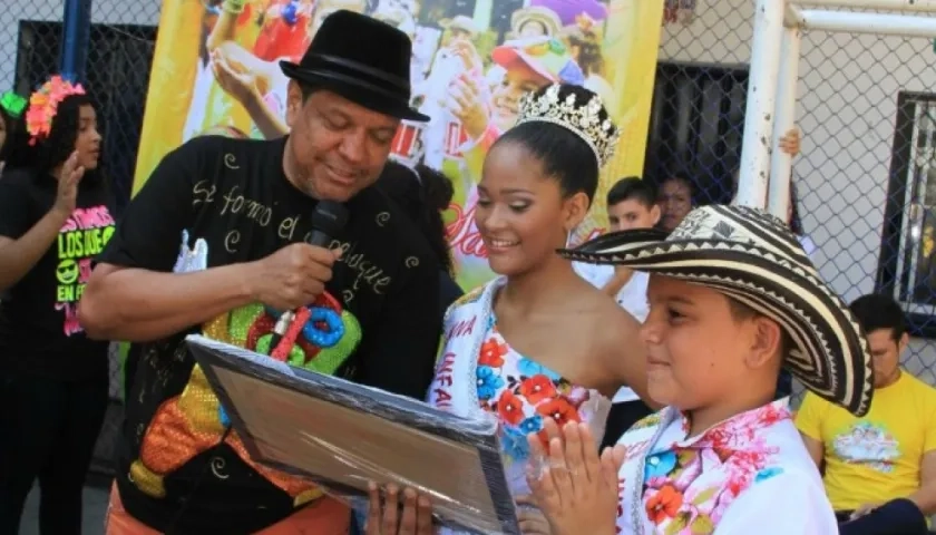Laura Ospino y Samuel Quintero, reyes del Carnaval de la 44.