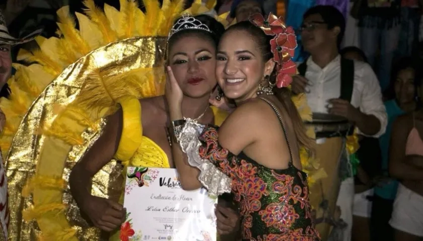 Lilia Esther Orozco, Reina Popular de 7 de Abril y Valeria Abuchaibe Reina del Carnaval 2018.
