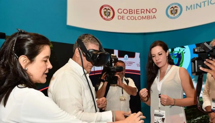 La Ministra de las TIC, Sylvia Constaín, y el Presidente Iván Duque.