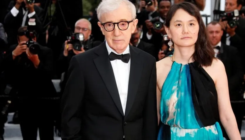 El cineasta Woody Allen y su esposa Soon-Yi Previn.