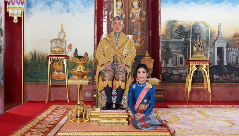 Sineenat,  concubina de honor del rey Vajiralongkorn.
