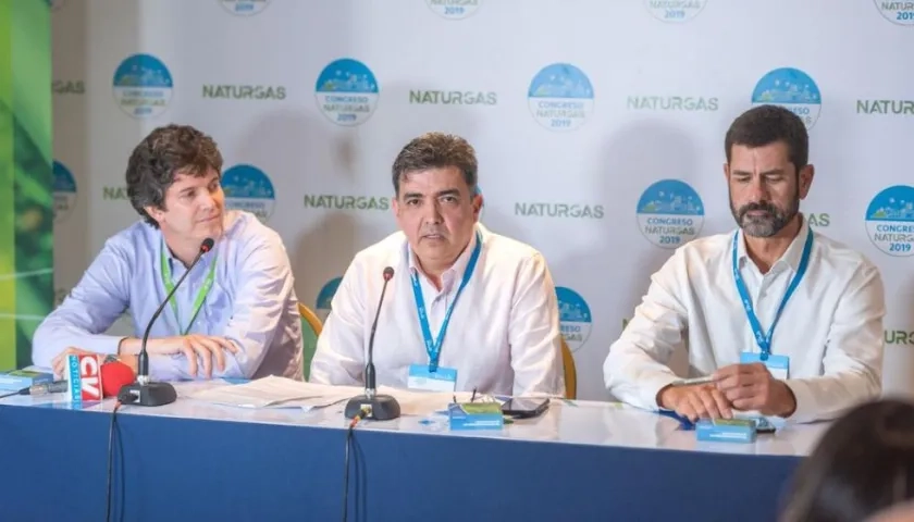 Mauricio Ramírez, Gerente de Gases de Occidente; Wilson Chinchilla, vicepresidente de Operaciones de Promigas y Santiago Mejía, Gerente de Surtigas.