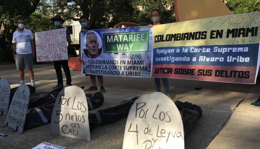"Alvaro Uribe Way" desata protestas
