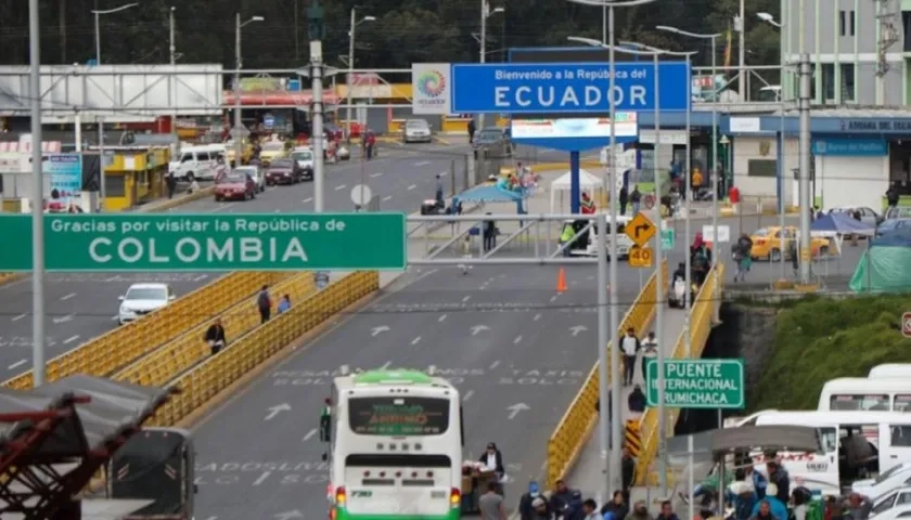 Frontera entre Colombia y Ecuador. 