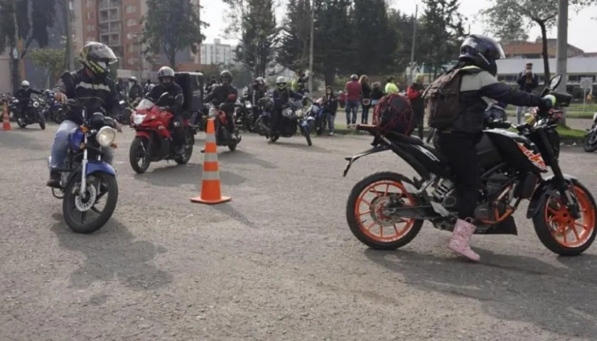 Motociclistas en Bogotá.