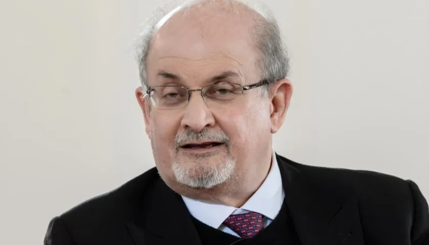 Salman Rushdie, escritor británico de origen indio.
