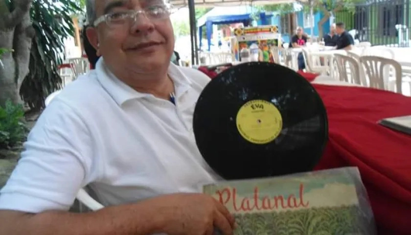 Manuel Henríquez con su pasión, la música.
