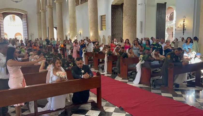 Matrimonio colectivo de Policías en Cartagena