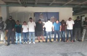 Las 8 personas capturadas en el desmantelamiento de una red de narcos en la Costa.