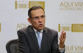 Efraín Cepeda, senador.
