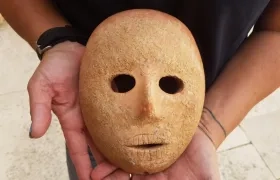 Máscara de piedra de 9.000 años de antigüedad 