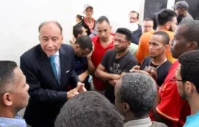El pasado 22 de febrero, el nuevo Cónsul de Colombia en Caracas, Juan Carlos Pérez, se reunió con los colombianos presos en la Yaguara. 