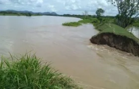 El boquete que provocó el río Cauca. 